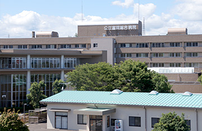 公立富岡総合病院の外観写真